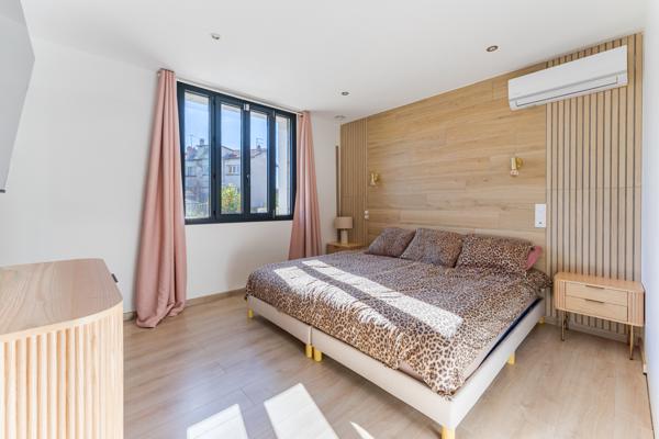 Villeurbanne (69100) Maison avec terrain 7 pièces 170m²