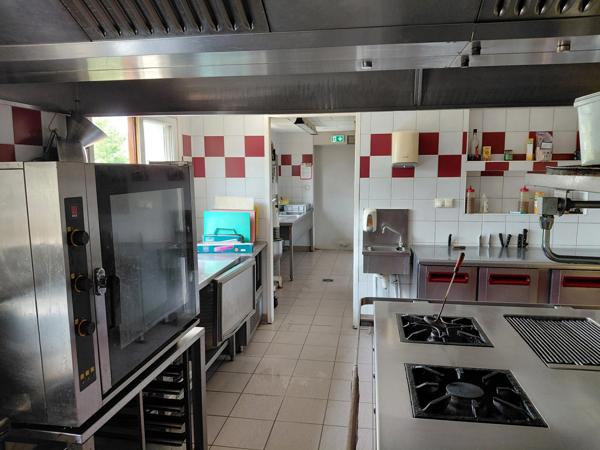 Fonds de commerce et murs à vendre NOUILHAN (65) : hôtel-restaurant + maison d'habitation