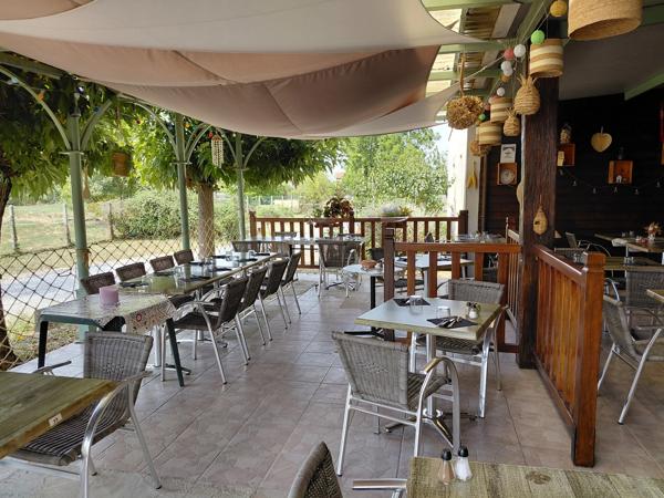 Fonds de commerce et murs à vendre NOUILHAN (65) : hôtel-restaurant + maison d'habitation