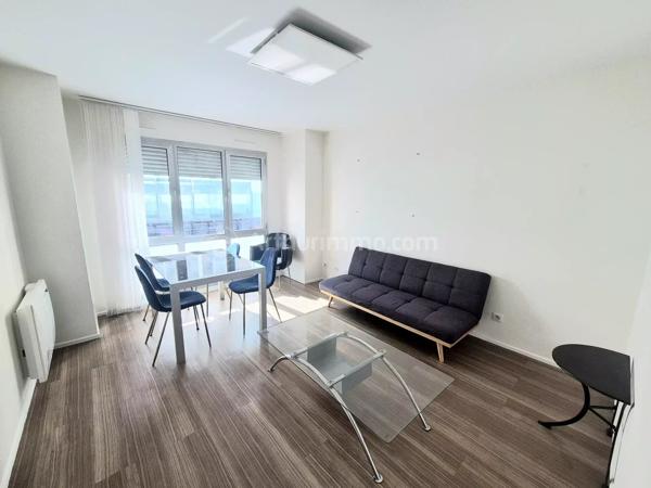 Vente                                                      Appartement
                        
                     2 pièces                      44 m2                     à Clermont-Ferrand