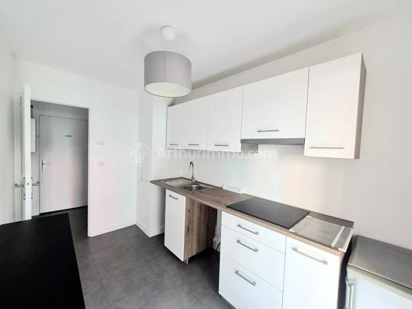 Vente                                                      Appartement
                        
                     2 pièces                      44 m2                     à Clermont-Ferrand