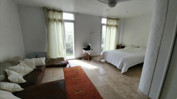 Immeuble
                                                                                                                                                
                                                                                                                                                
                                                                                                                                                
                                                    
                                                                                                                                                                                                                                                                                                                        229  m²                                                                                                                                                                                                         4 etage(s)