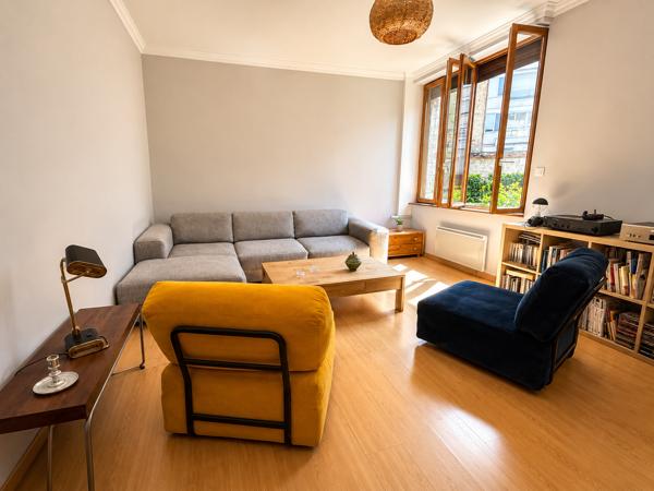Appartement
         2 pièces
        - 48 m² Exclusivité 199 500 € *
