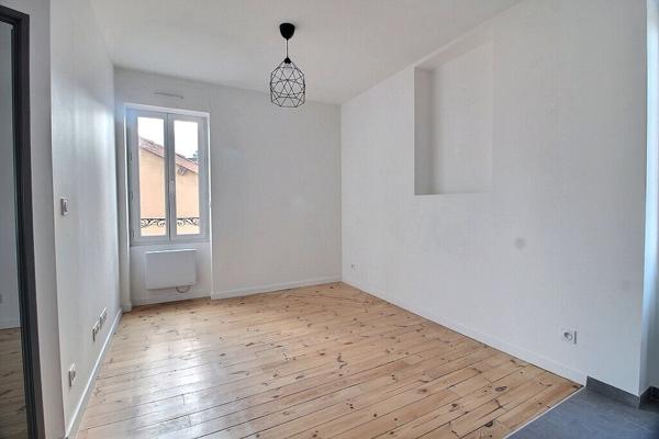 Appartement T2 - 30 m² avec grand garage et cave