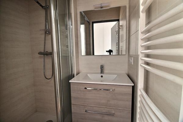 Appartement T2 - 30 m² avec grand garage et cave