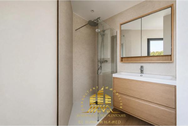 Maison familiale contemporaine avec piscine et jardin – Proche Bordeaux