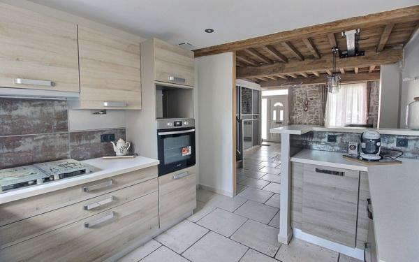 Maison à louer    4 pièces •  Morestel