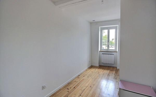 Maison à louer    4 pièces •  Morestel