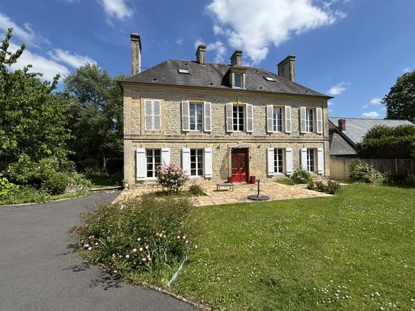 Propriété 8 pièces et ses dépendances