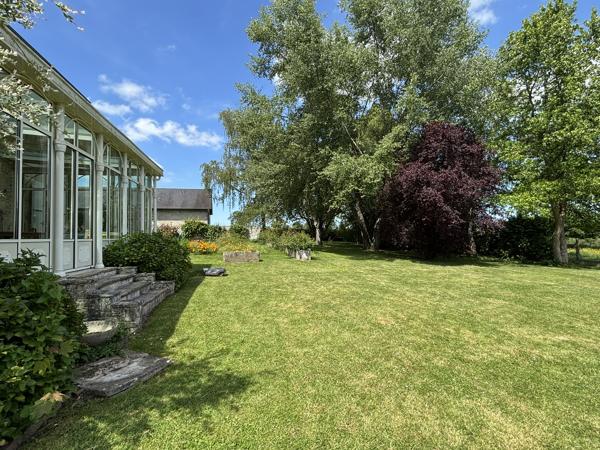 Propriété 8 pièces et ses dépendances