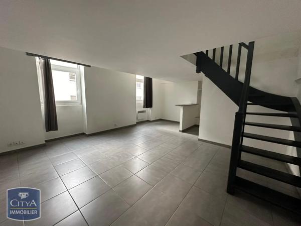 Appartement à louer 2 pièces 55.3m² Nîmes (30000)