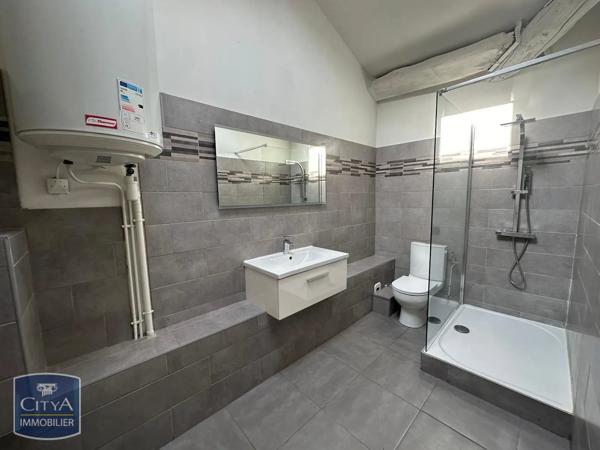 Appartement à louer 2 pièces 55.3m² Nîmes (30000)