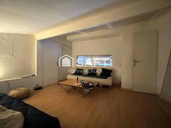 En campagne bâtisse en pierre à rénover – Potentiel 290 m²