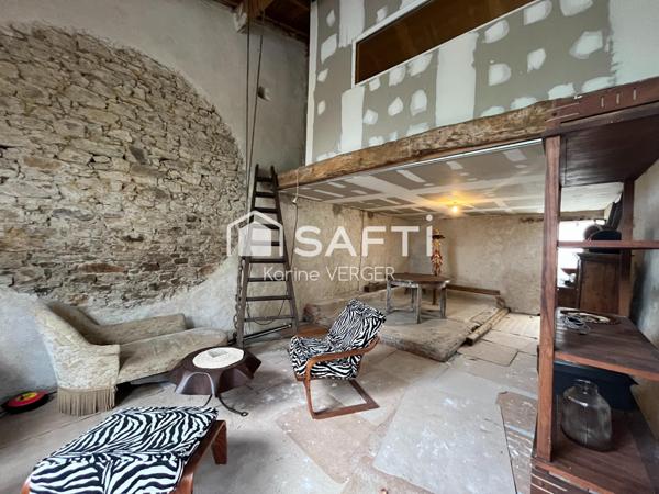 En campagne bâtisse en pierre à rénover – Potentiel 290 m²