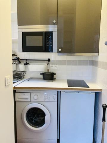 PARIS 20e – RUE D’AVRON – STUDIO RÉNOVÉ – VENDU OCCUPÉ