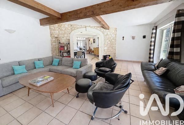 Maison à vendre 5 pièces 217,08 m² Nîmes