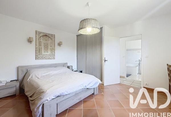 Maison à vendre 5 pièces 217,08 m² Nîmes