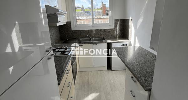 À vendre Appartement 4 pièces 66.06 m² - La Ferté-bernard 72400