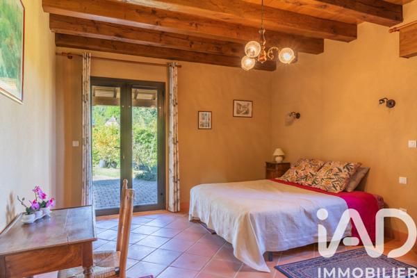 Maison à vendre 6 pièces 275 m² Marcillac-Saint-Quentin