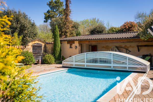 Maison à vendre 6 pièces 275 m² Marcillac-Saint-Quentin