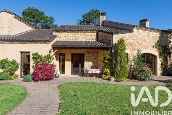 Maison à vendre 6 pièces 275 m² Marcillac-Saint-Quentin