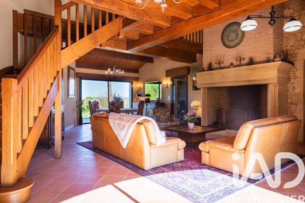 Maison à vendre 6 pièces 275 m² Marcillac-Saint-Quentin
