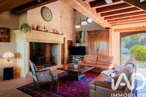 Maison à vendre 6 pièces 275 m² Marcillac-Saint-Quentin
