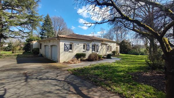 Maison 5 chambres 205 m² à vendre en campagne à Aizenay