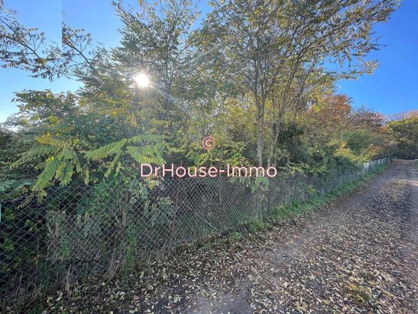Terrain à vendre de 1 070 m²