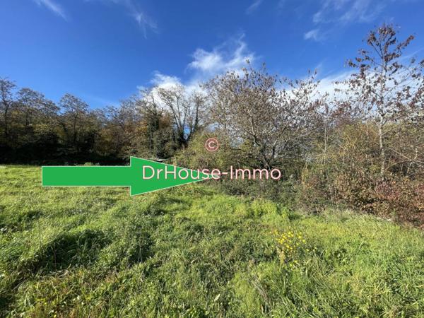 Terrain à vendre de 1 070 m²