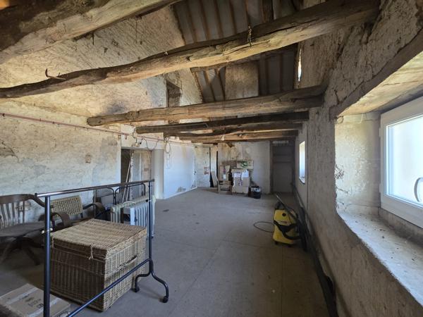 Magnifique maison en pierre de 271 M²