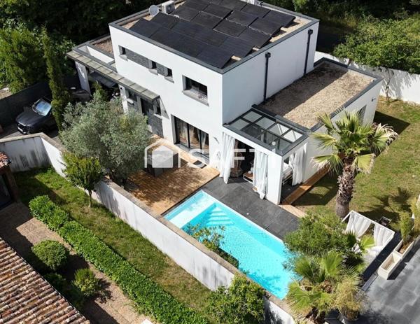 Maison contemporaine avec 4 chambres - quartier Le Camp des Lanciers