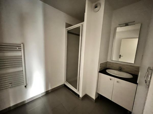 Appartement à vendre |                                       Le Haillan |                                        3 pièces  |  63 m²