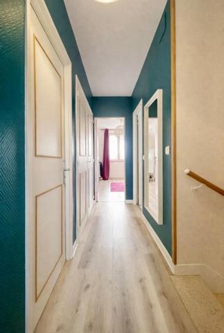Maison 4 pièces de 100 m² 3 chambres