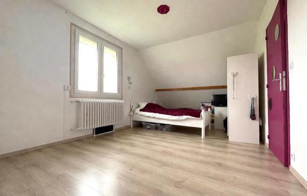 Maison 4 pièces de 100 m² 3 chambres