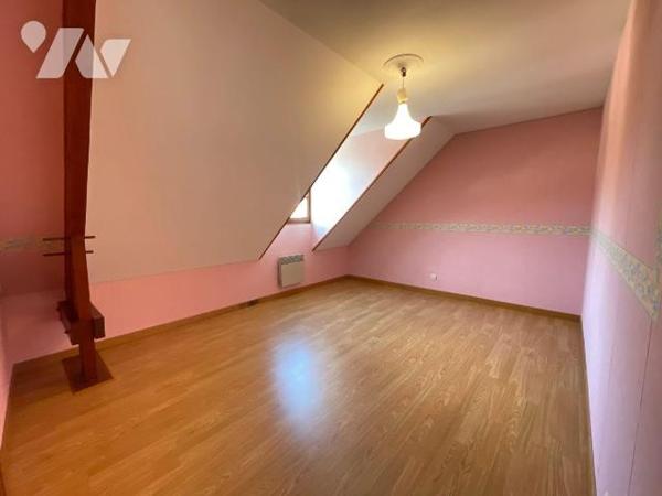 A ACHETER sur la commune d'ARCISSES (Margon)

Une agréable maison située dans un environnemen...