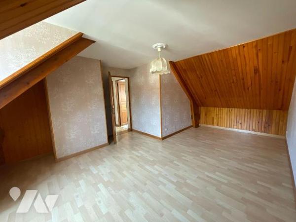 A ACHETER sur la commune d'ARCISSES (Margon)

Une agréable maison située dans un environnemen...