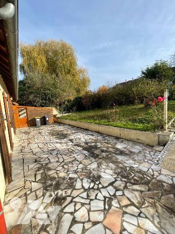 A ACHETER sur la commune d'ARCISSES (Margon)

Une agréable maison située dans un environnemen...