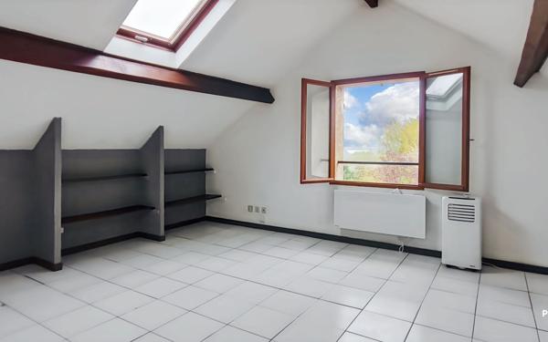 Appartement à louer    1 pièce • 20,34 m2 Pont-Sainte-Maxence