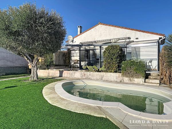 Meschers sur Gironde : Maison Contemporaine de 117 m² + garage, avec Piscine , sur 1000m² de terrain