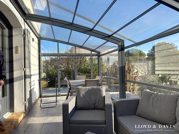 Meschers sur Gironde : Maison Contemporaine de 117 m² + garage, avec Piscine , sur 1000m² de terrain