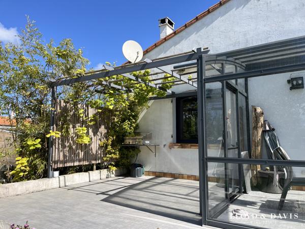 Meschers sur Gironde : Maison Contemporaine de 117 m² + garage, avec Piscine , sur 1000m² de terrain