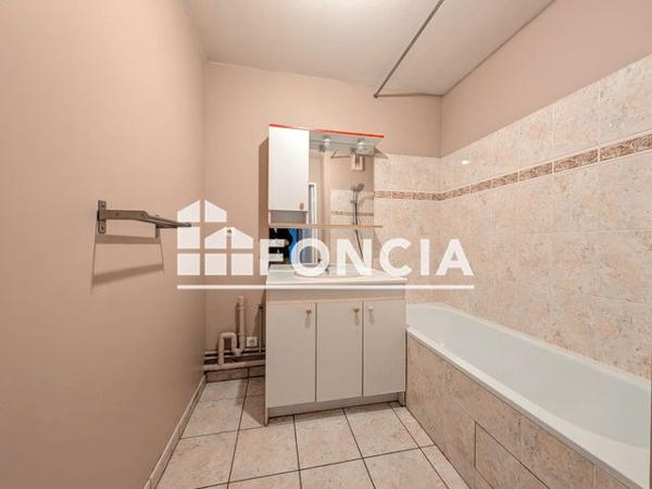 Location Appartement 2 pièces 47.9 m² - 2 RUE MARTIN FRERES Rouen 76000