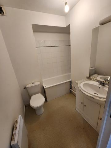 T1 - 455.09 € CC / MOIS - PESSAC COMPOSTELLE LA PAILLERE