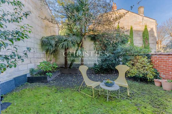 BORDEAUX SAINT-GENÈS – MAISON DE MAÎTRE AVEC JARDIN
