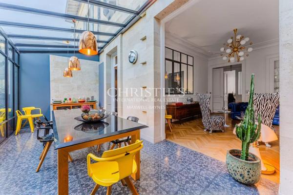 BORDEAUX SAINT-GENÈS – MAISON DE MAÎTRE AVEC JARDIN