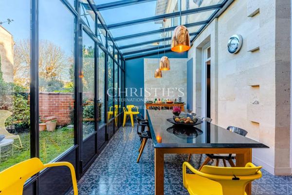 BORDEAUX SAINT-GENÈS – MAISON DE MAÎTRE AVEC JARDIN