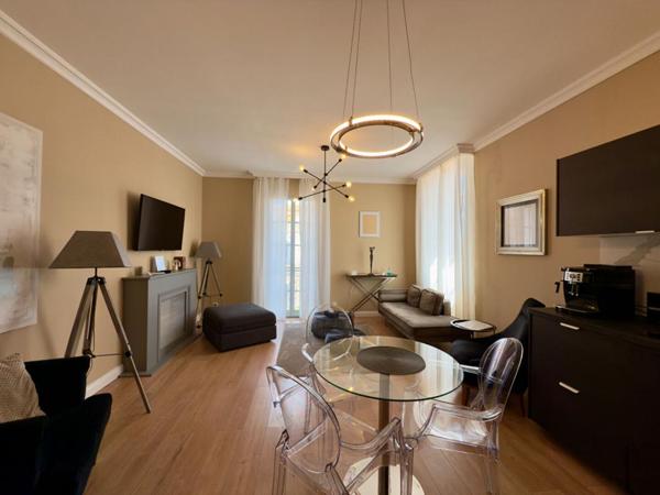 Immeuble de rapport 400m² à Béziers, 6 apparts meublés haut de gamme
