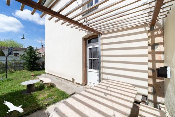 Maison à vendre |  Saint-Yzan-de-Soudiac |  5 pièces | 110,4 m²