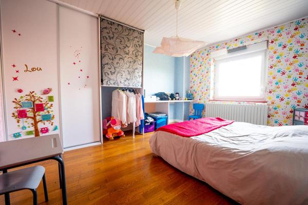 Maison de caractère de 261 m² sur 20 ares avec espaces de vie remarquables